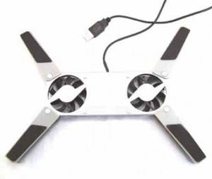 Zložljiva hladilna plošča za notesnik