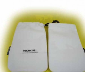 Torbica za hranjenje telefona - bela