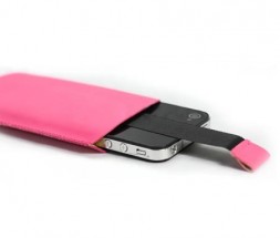 Usnjen žepek roza barve za iPhone