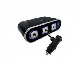 Avto vtičnica razdelilec in USB priklop