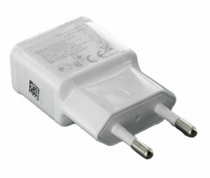 Omrežni polnilec USB 2000mA bel
