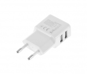 Omrežni polnilec USB 2000mA bel z dvema USB vmesnikoma