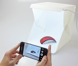 Mini LightBox 22 cm z osvetljavo ter črnim in belim ozadjem