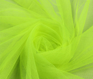 Mreža proti komarjem na meter fluorescentno zelena