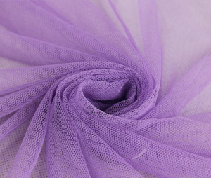 Mreža proti komarjem na meter svetlo vijolična