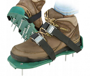 Prezračevalnik za travo - sandali